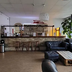 Metropol Hostal